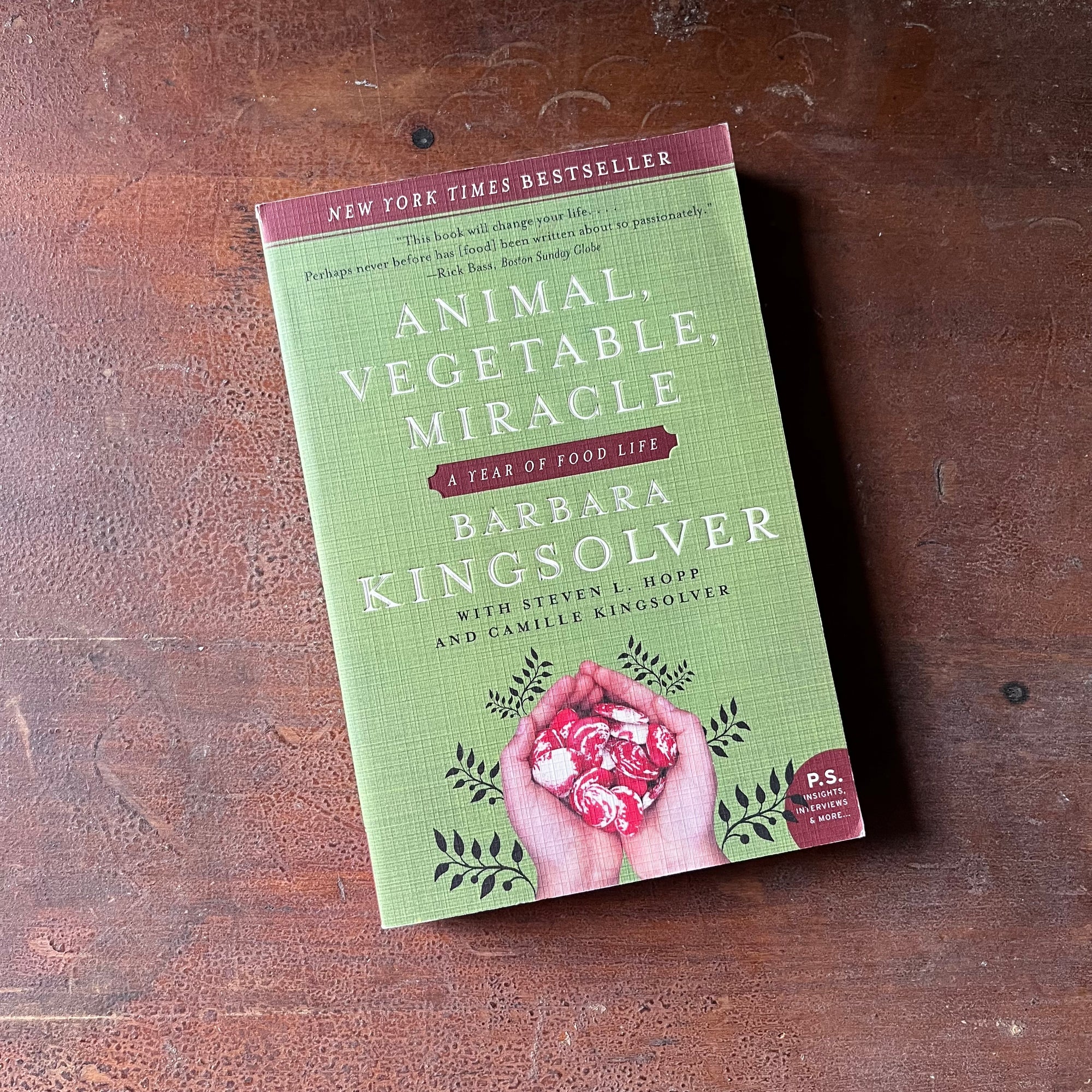 Animal, Vegetable, Miracle A year of Food Life by Barbara Kingsolver - view of the front cover