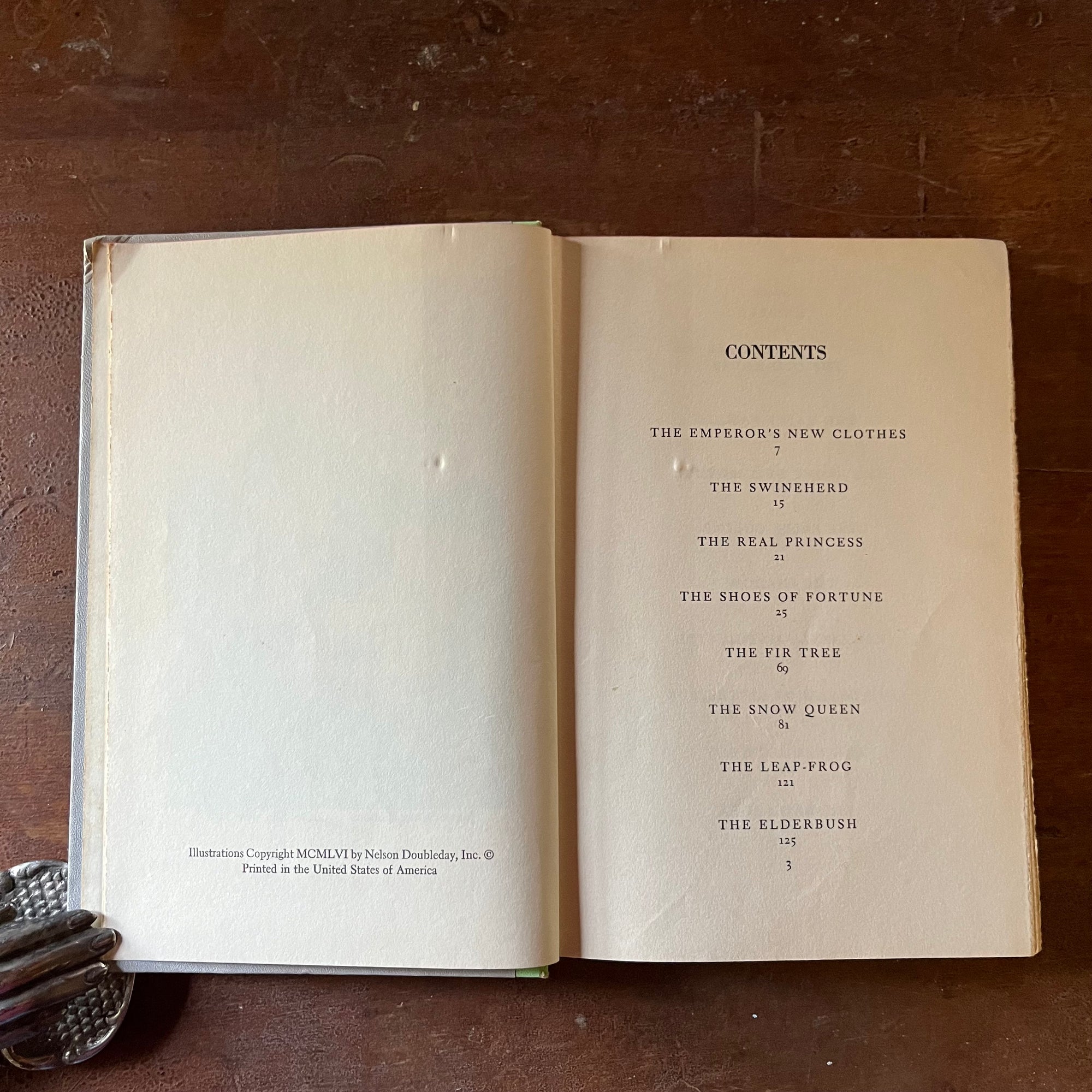 vintage children's chapter book - Andersen's Fairy Tales-A Junior Deluxe Editions Book - view of the copyright & contents pages