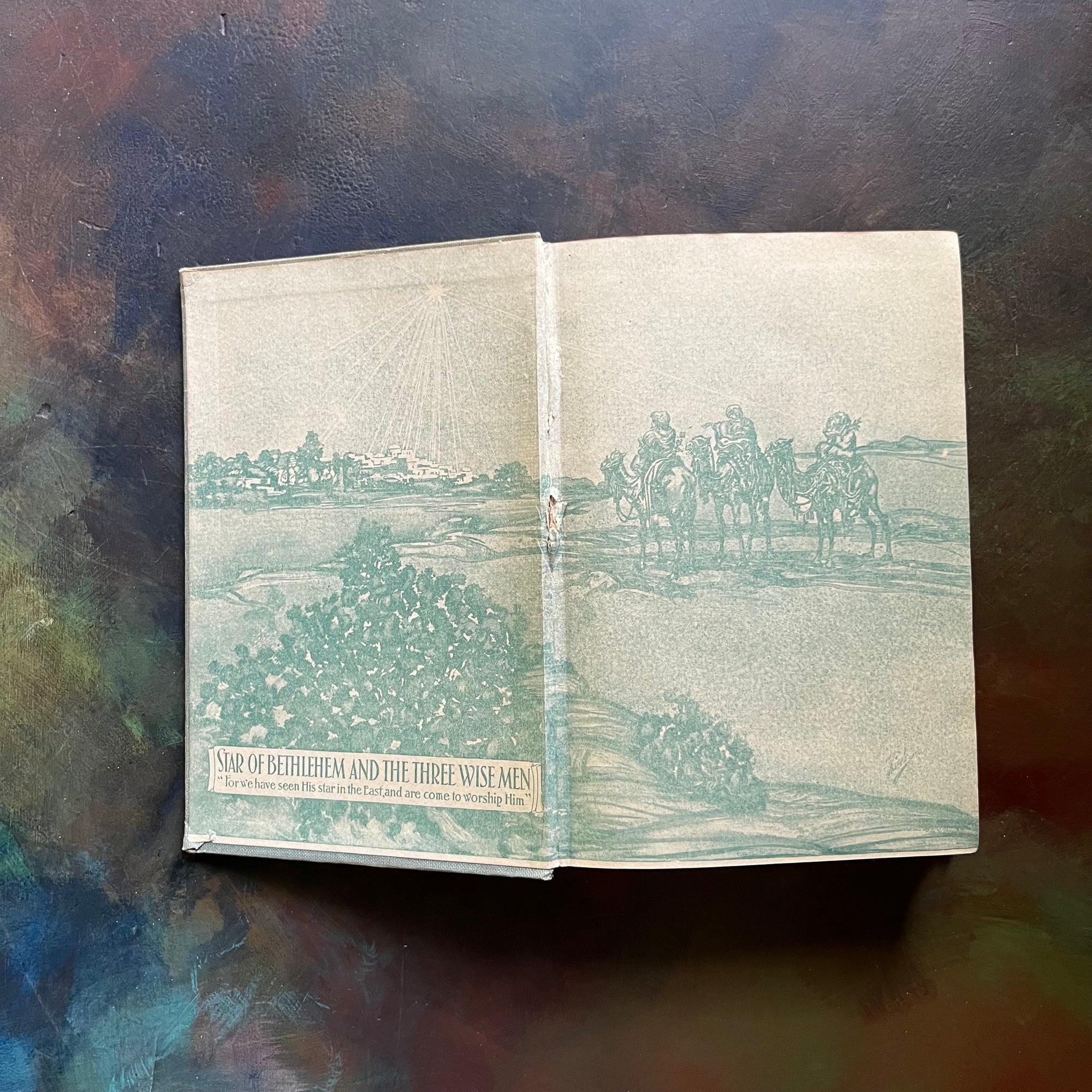 Ben Hur written by Lew Wallace-1908 Wallace Memorial Edition-vintage historical fiction-Classic American Literature-Living Book-view of the front inside cover with illustration
