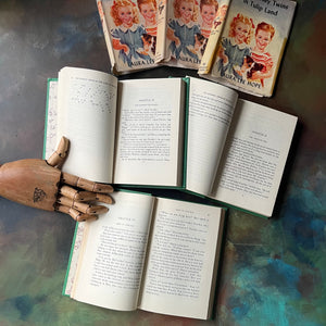 Bobbsey Twins Mysteries Green Three Book Set with Dust Jackets-Laura Lee Hope-vintage children's chapter books-young reader mysteries-view of the inside content/text body