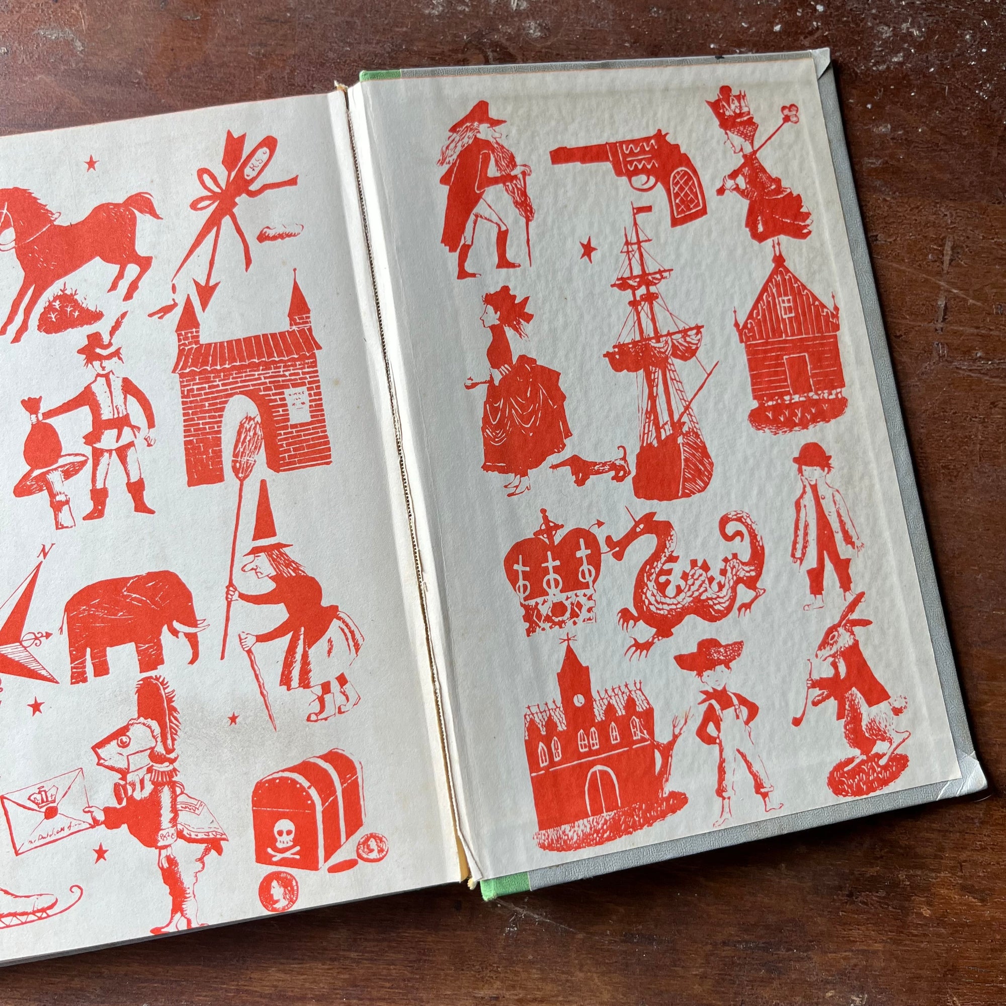 vintage children's chapter books, adventure book for boy - sDaniel Boone Wilderness Scout-Junior Deluxe Editions Book - view of the condition of the back, inside cover - note the crack at the spine