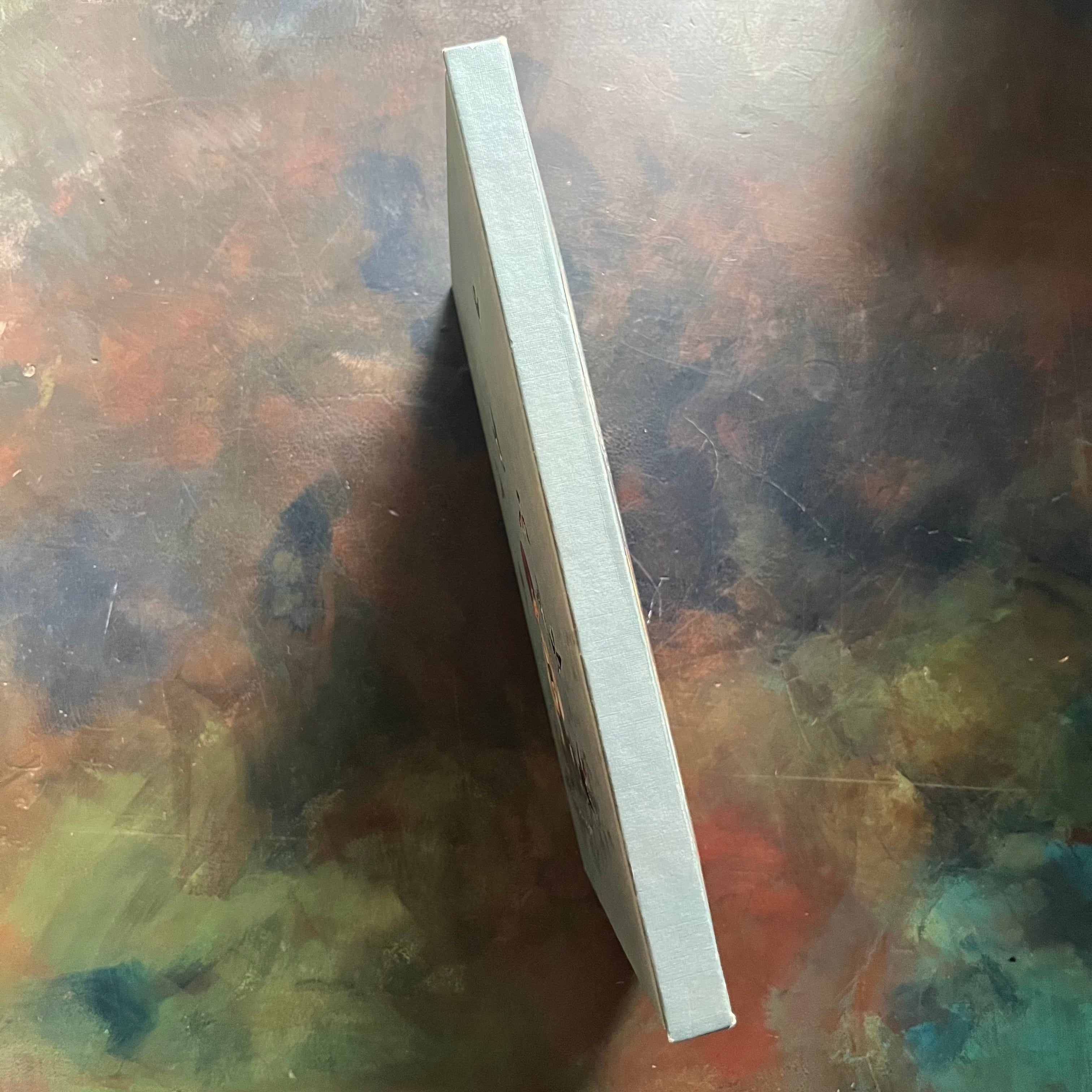 Dean's A Book of Fairy Tales-Janet and Anne Grahame Johnstone Illustrations-Hans Christian Andersen Fairy Tales-view of the plain light blue/gray spine