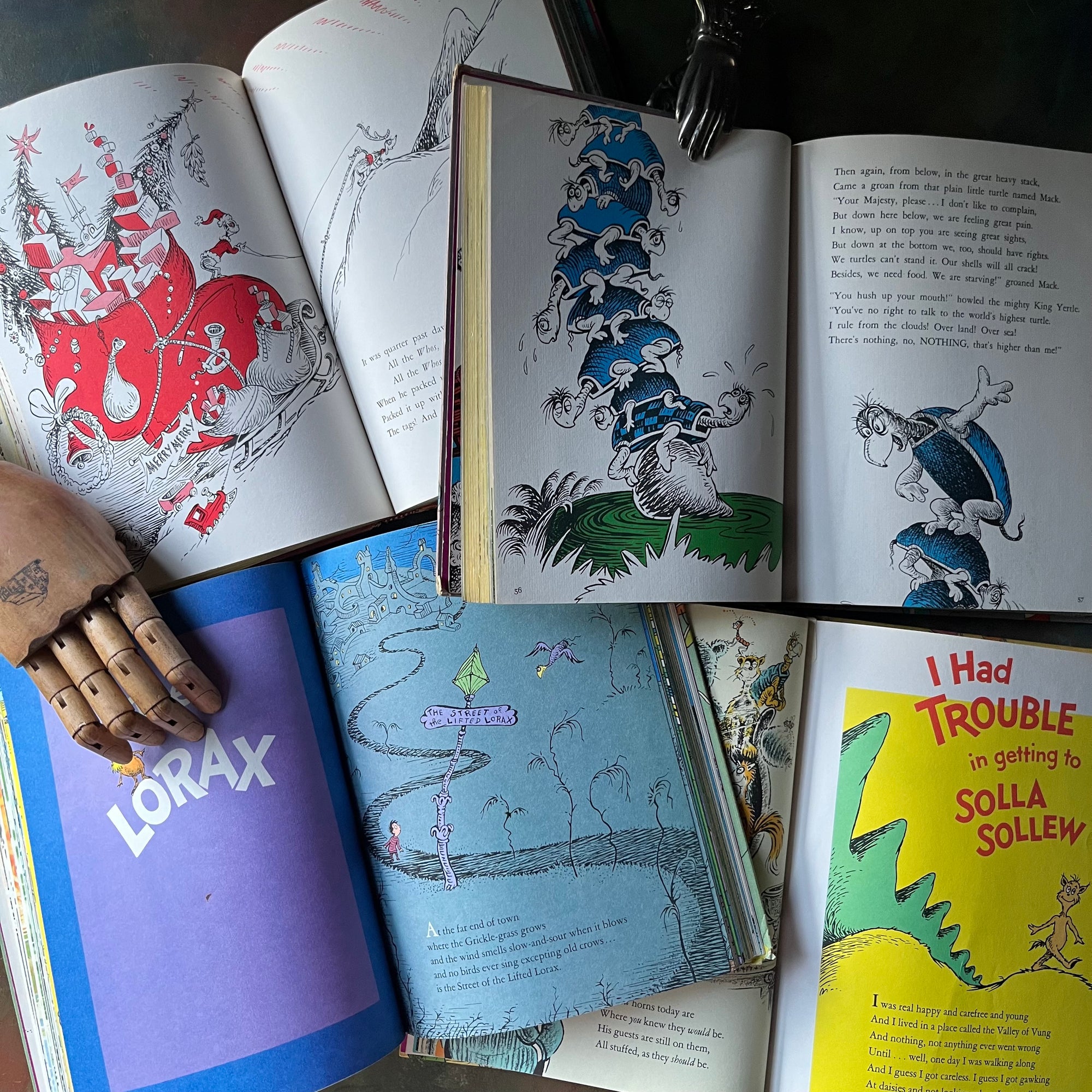 Dr. Seuss Storytime Complete Book Set - vintage children's stories-view of the illustrations
