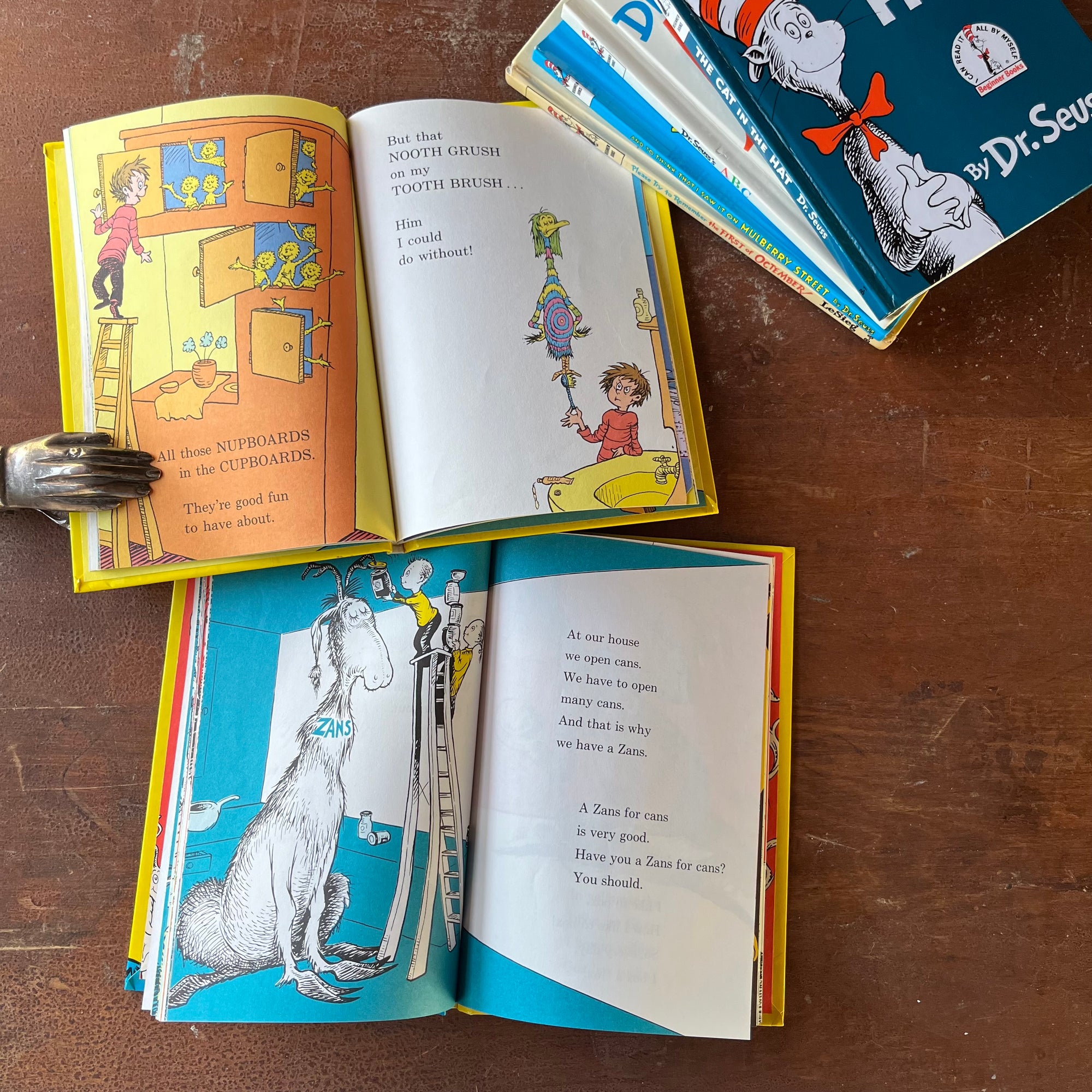 Dr. Seuss & Theo. LeSieg Book Set  Bright & Early Books for Beginning Beginners-vintage children's picture books-view of the illustrations