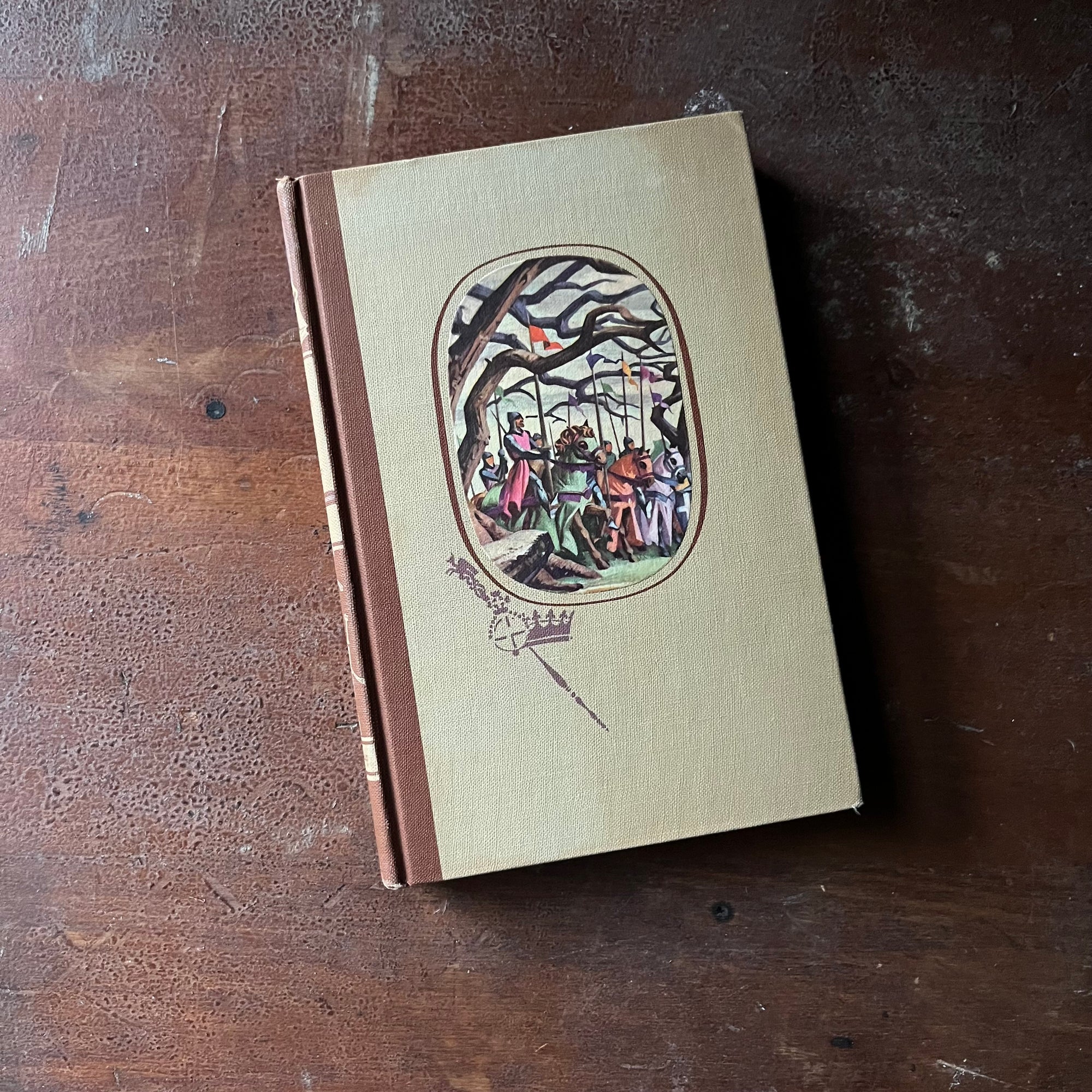 vintage children's chapter book, Illustrated Junior Library Edition, classic literature - King Arthur and His Knights by Sir Thomas Malory's Le Mort d'Arthur Edited by Sidney Lanier with illustrations by Florian - view of the front cover