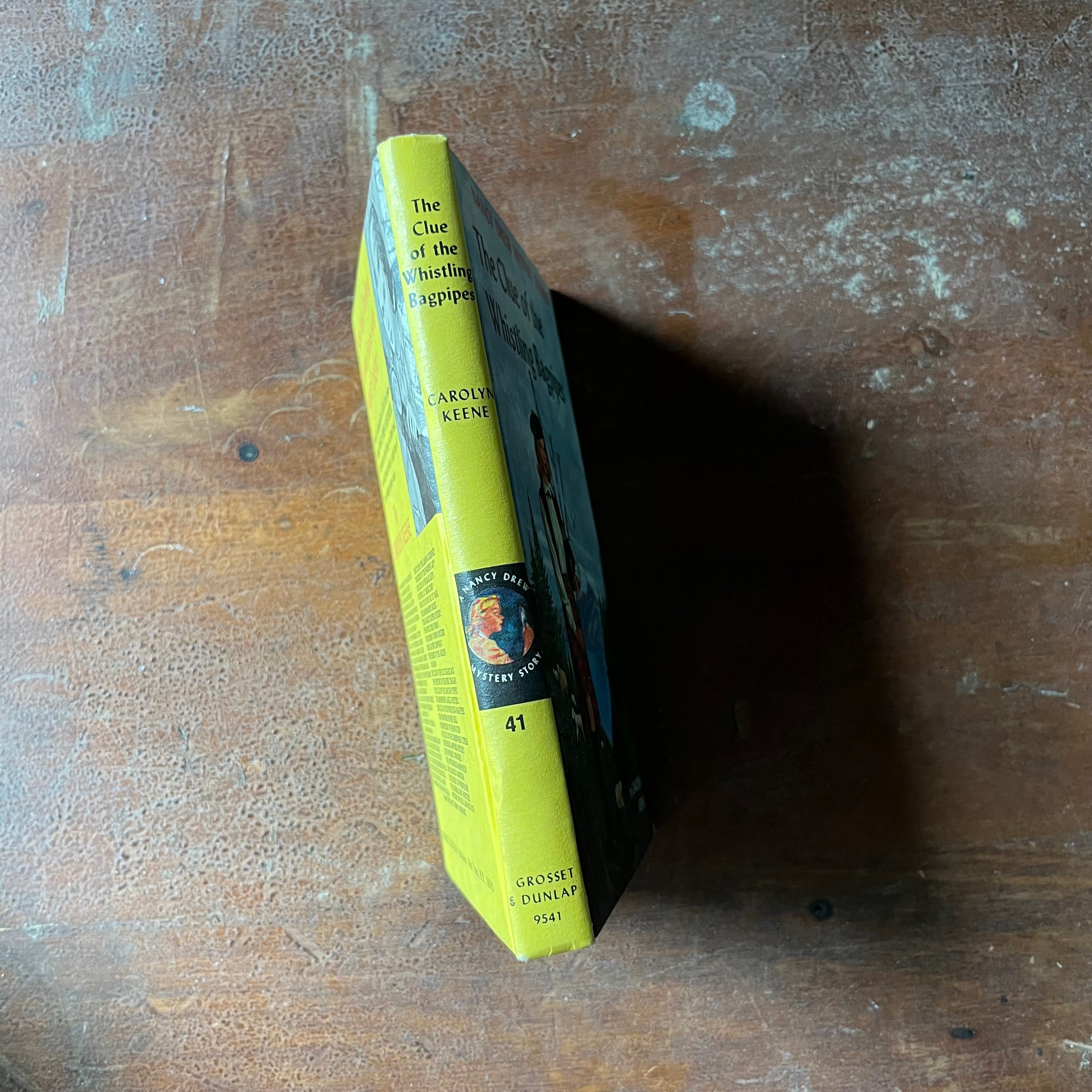 vintage children's chapter book, adventure book for girls, Nancy Drew Mystery Stories - #41 The Clue of the Whispering Bagpipes written by Carolyn Keene - view of the spine