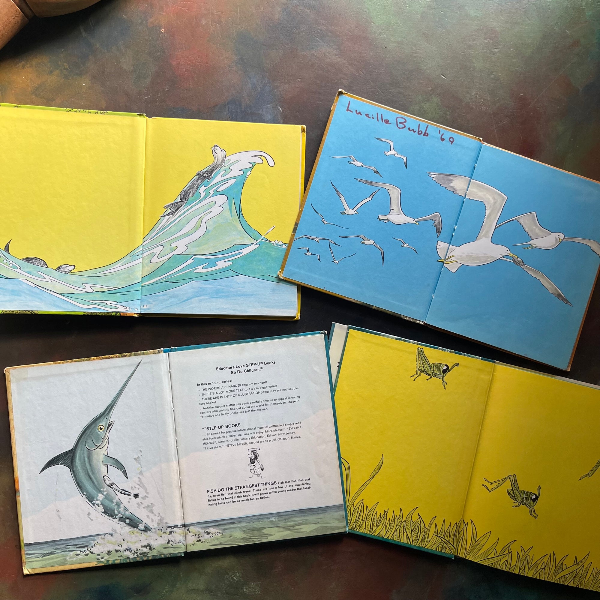 Random House Step-Up Books Living Science Series–Vintage Beginning Chapter Books for Young Readers-Animals, Birds, Insects, Fish-view of the inside covers
