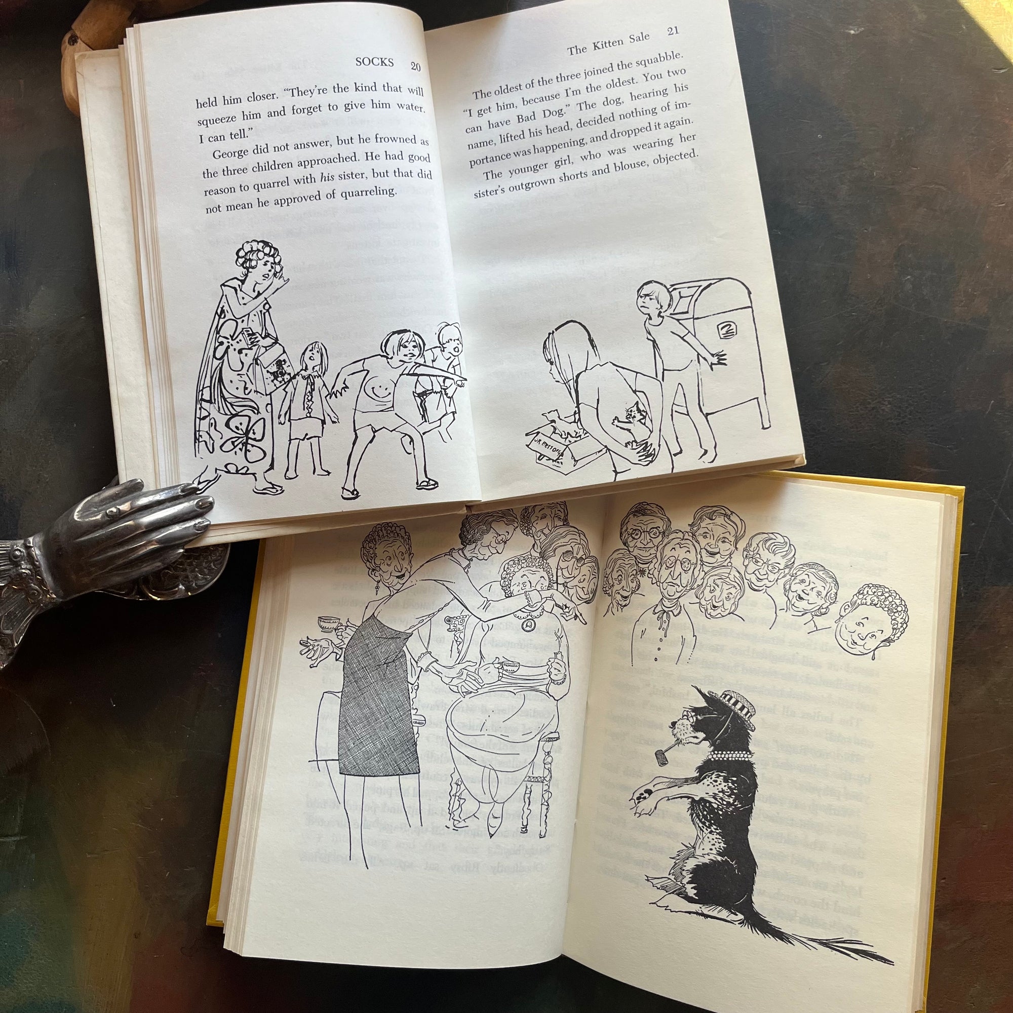 Socks and Risby written by Beverly Cleary-Weekly Reader Children's Book Club Editions-vintage children's chapter books-animal stories-view of the illustrations