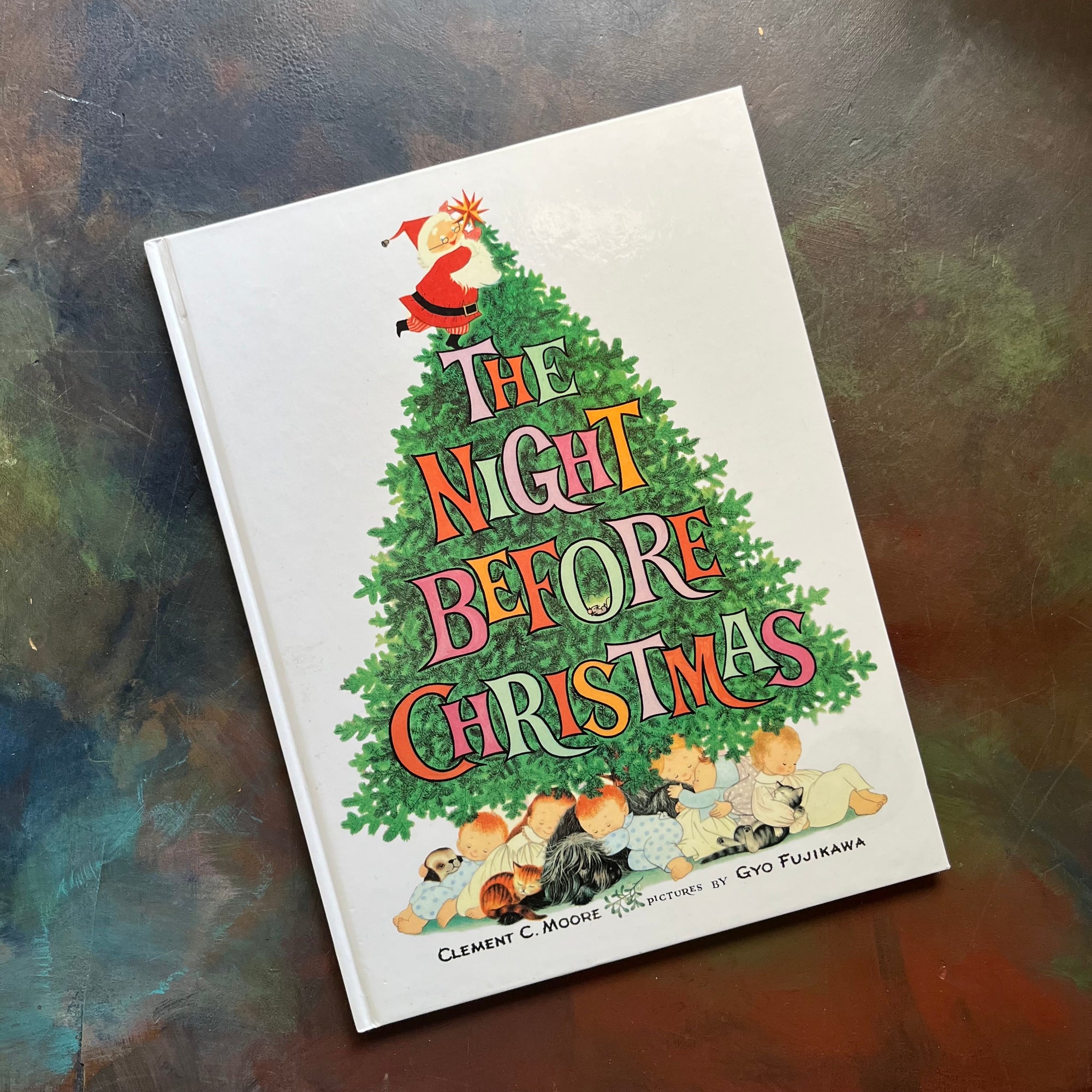The Night Before Christmas by Clement C. Moore - Pictures by Gyo Fujikawa