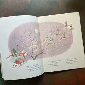 The Night Before Christmas by Clement C. Moore with Illustrations by Gyo Fujikawa-vintage-children's-Christmas Picture book-view of the illustrations