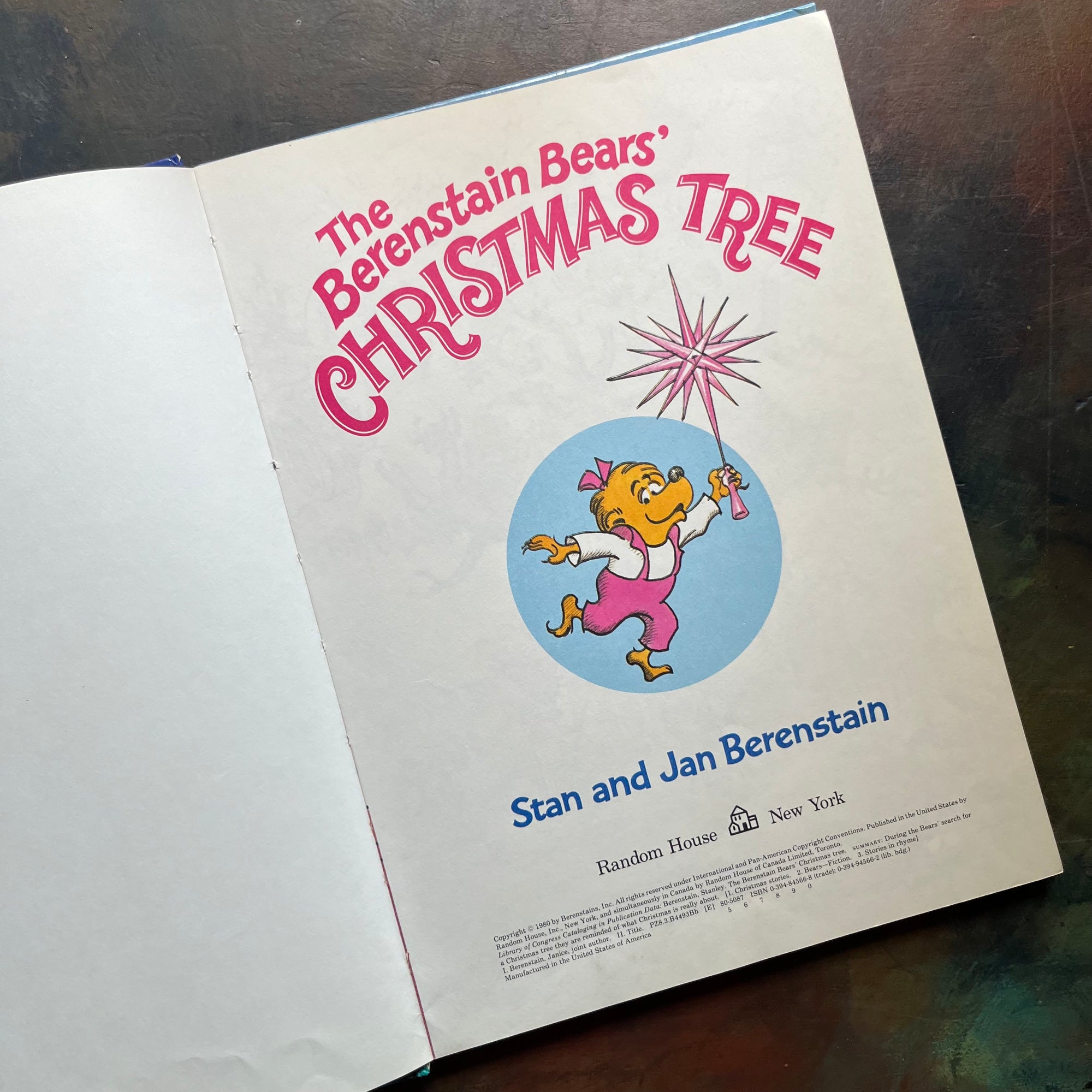 The Berenstain Bears' Christmas Tree by Stan and Jan Berestain