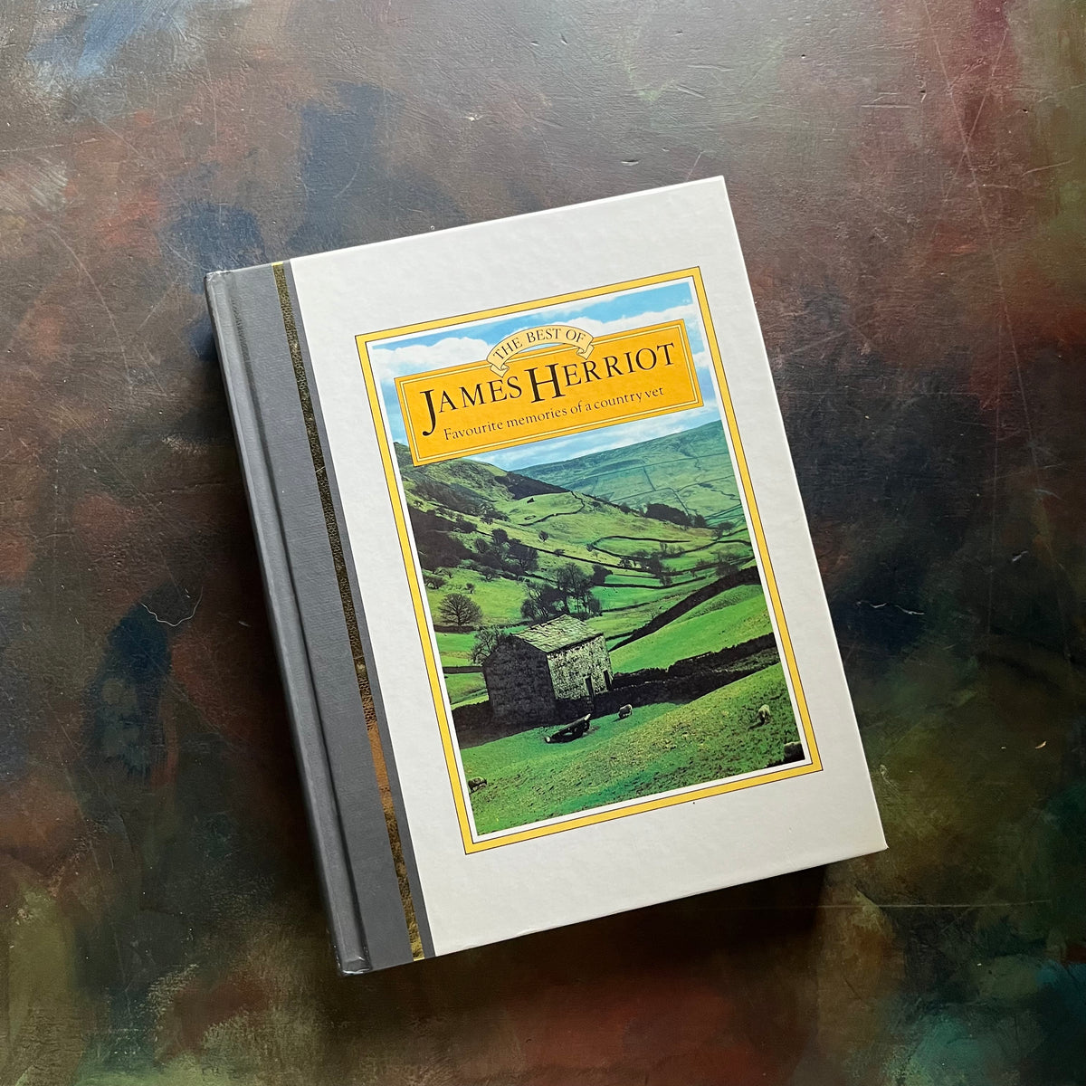 The Best of James Herriot-favorite memories of a country vet-English countryside vet stories-PBS TV Series-front cover