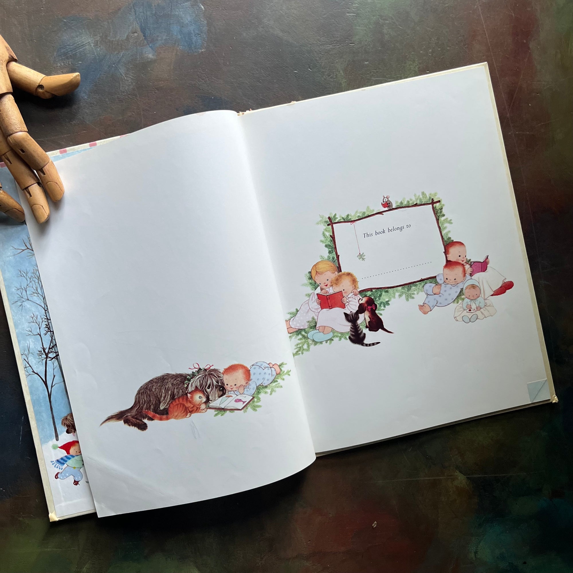The Night Before Christmas written by Clement C. Moore with illustrations by Gyo Fujikawa illustrations-Grosset & Dunlap Publishers Edition-vintage children's Christmas picture book-view of the this book belongs to page - note the folded corner and page wrinkles noted