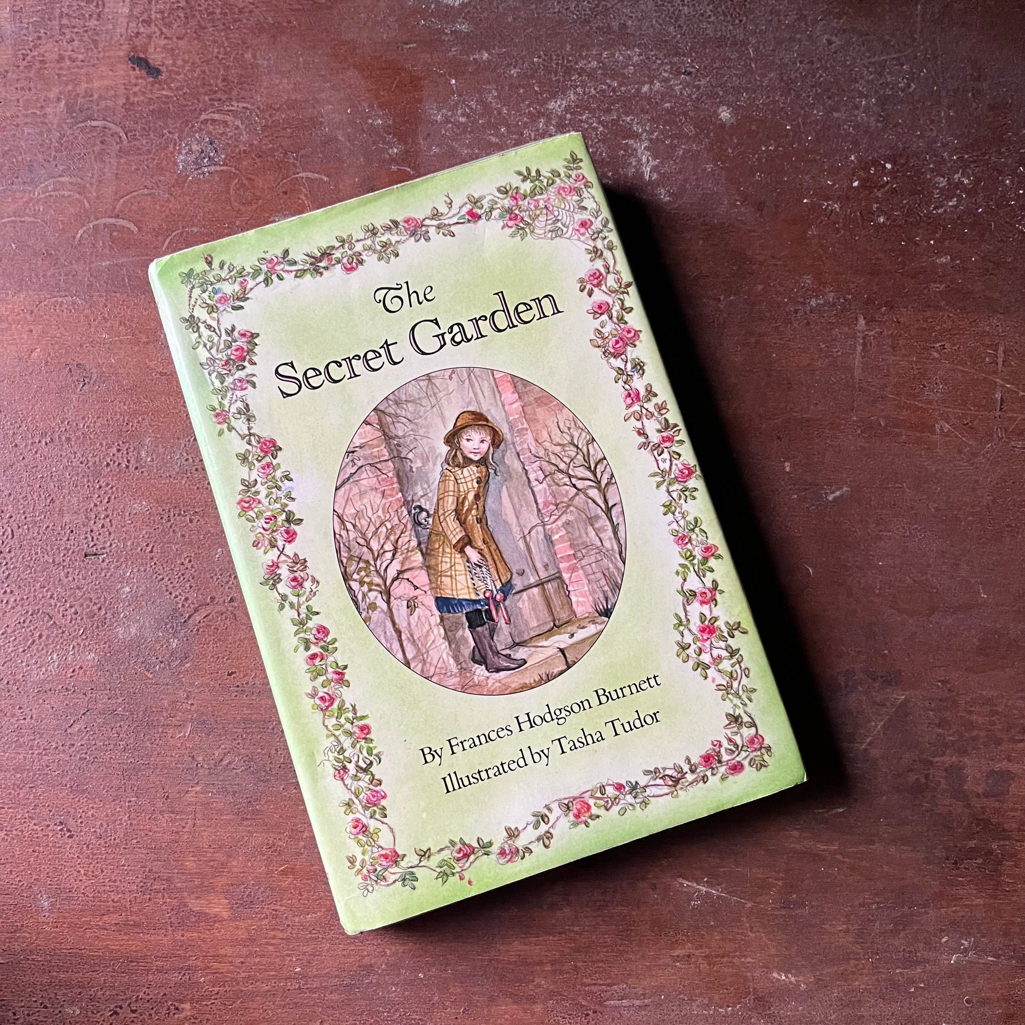 vintage children's chapter books, Tasha Tudor Illustrations, classic literature, read aloud book - The Secret Garden written by Frances Hodgson Burnett with illustrations by Tasha Tudor - view of the dust jacket's front cover