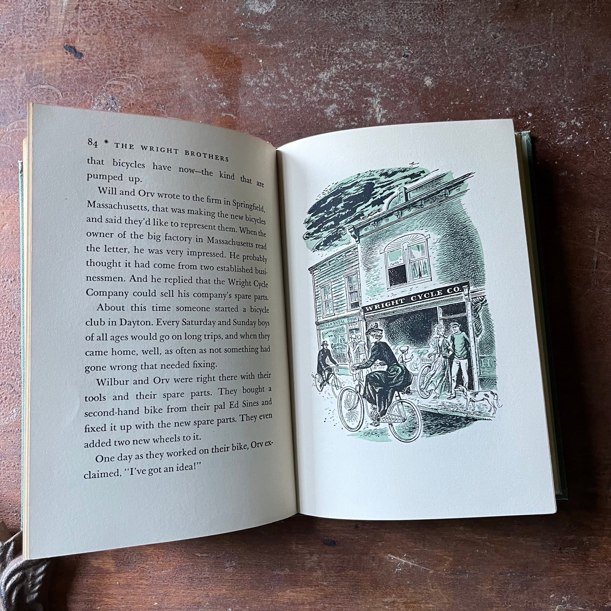 vintage children's book, vintage chapter book, living history book, Landmark Series - The Wright Brothers written by Quentin Reynolds with illustrations by Jacob Landau - view of the illustrations