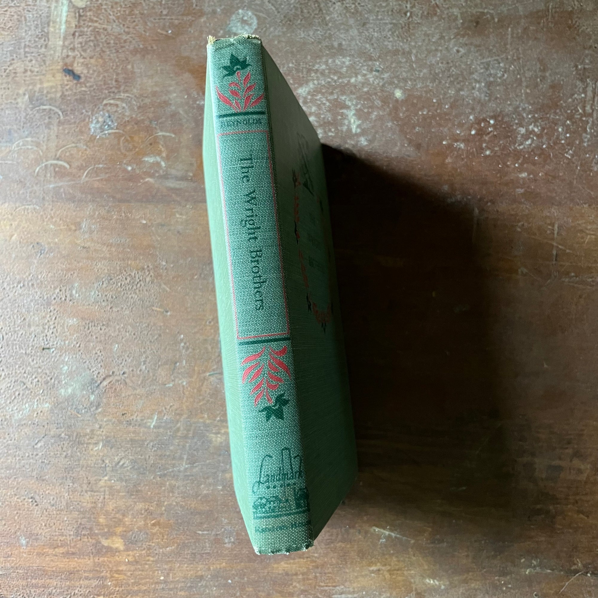vintage children's book, vintage chapter book, living history book, Landmark Series - The Wright Brothers written by Quentin Reynolds with illustrations by Jacob Landau - view of the spine