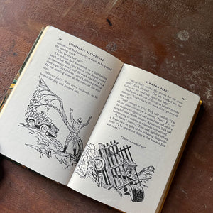 vintage children's chapter books, vintage adventure books for boys, homeschool library, The New Tom Swift Jr. Adventures Book - Tom Swift and His Electronic Retroscope written by Victor Appleton II with illustrations by Graham Kaye - view of the illustrations