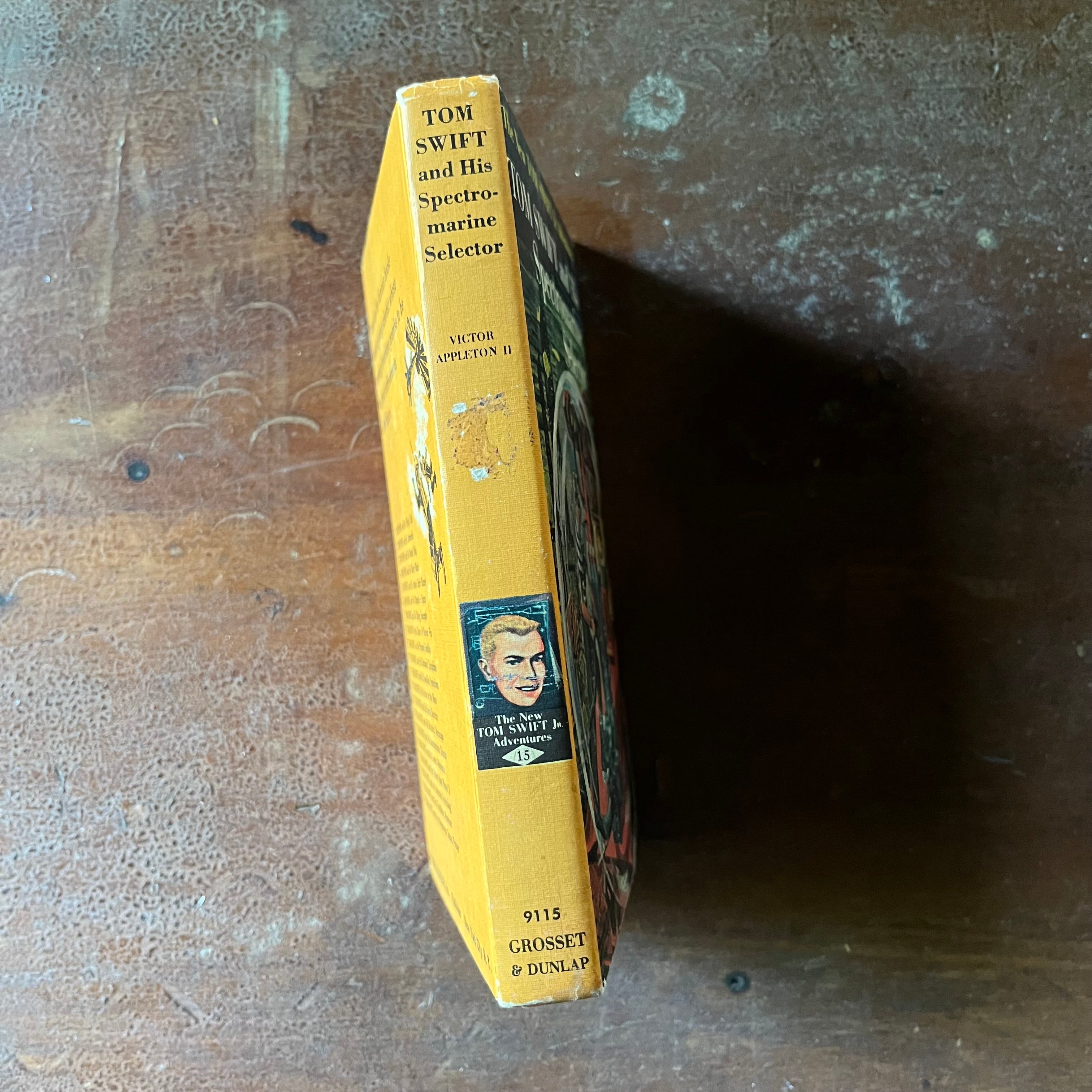 vintage children's chapter book, vintage adventure book, homeschool library, The New Tom Swift Jr. Adventures Book - Tom Swift and His Spectromarine Selector written by Victor Appleton II with illustrations by Graham Kaye - view of the spine
