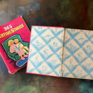 365 Bedtime Stories A Story for Every Day of the Year - A Whitman Giant Book-1944 Edition-classic short stories for children-view of the inside cover
