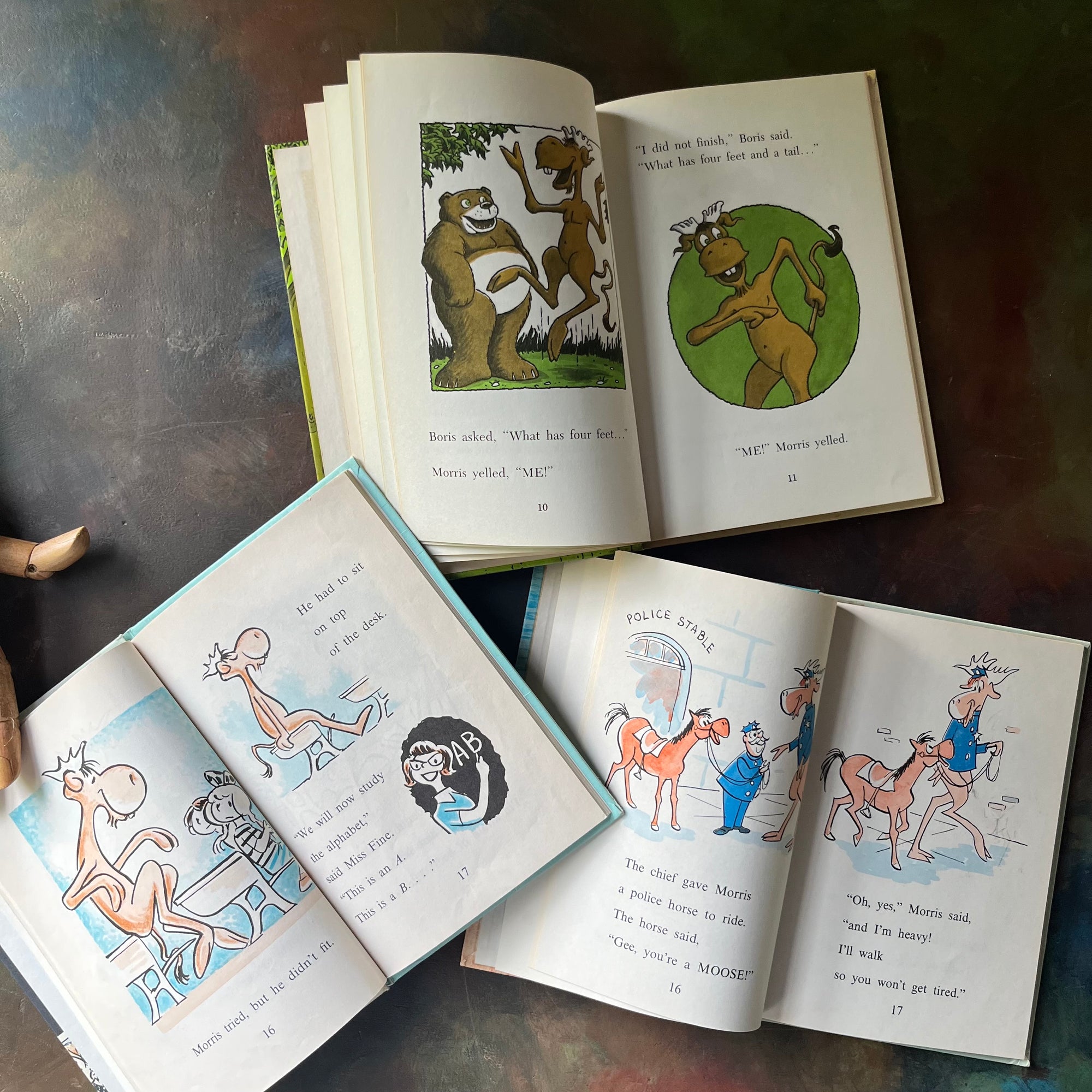 vintage children's picture books, An I Can Read Book Set -Morris the Moose Three Book Set story and illustrations by Bernard Wiseman - view of the illustrations