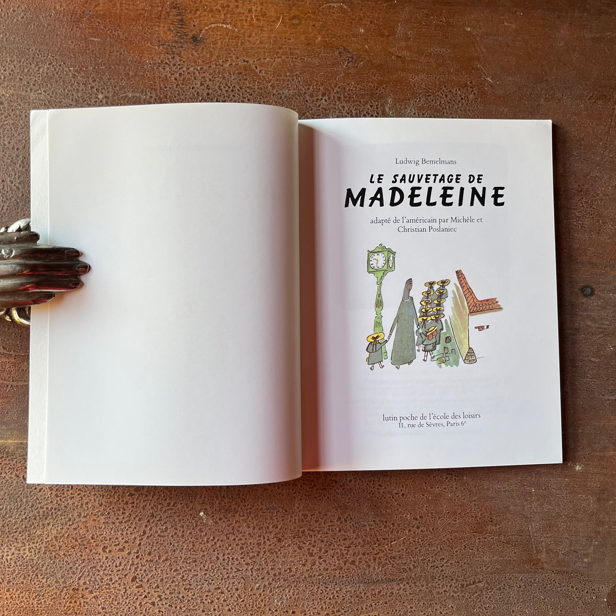 Log Cabin Vintage - vintage children's book, children's book, picture book – Le Sauvetage de Madeline by Ludwig Bemelmans - a 1999 French Edition - view of the title page