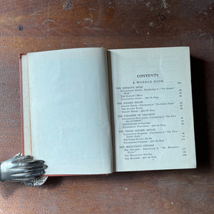 The Newbery Classics - A Wonder Book and Tanglewood Tales by Nathaniel Hawthorne - view of the contents page