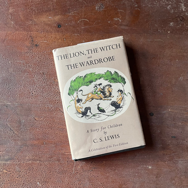 The Lion, The Witch & The Wardrobe by C. S. Lewis - 2009 Edition - Log ...