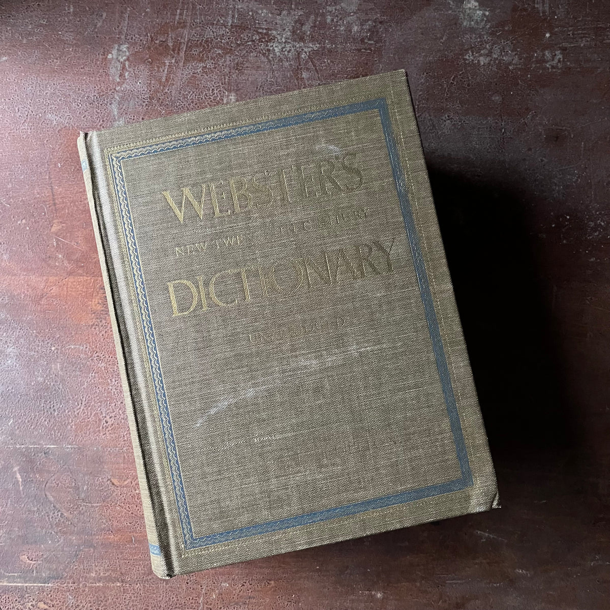 Log Cabin Vintage – vintage non-fiction, vintage dictionary - Webster's New Twentieth Century Dictionary Unabridged by Noah Webster and Jean L. McKechnie 1966 Second Edition - view of the front cover